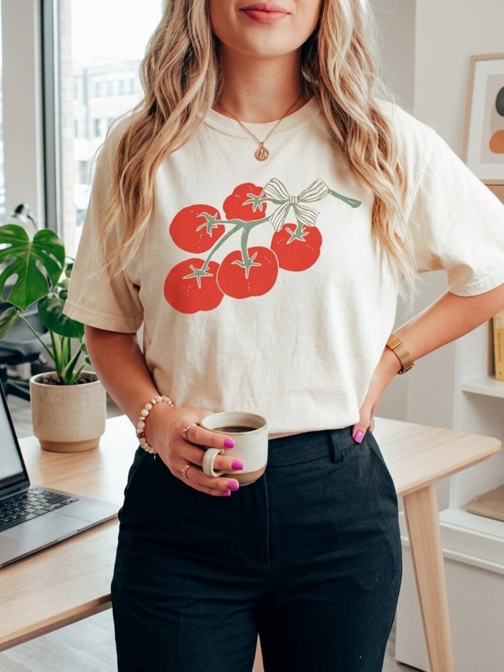 Tomato Graphic T-Shirt 🍅✨ | Boho Vintage Fruit Tee | Foodie Aesthetic Essential